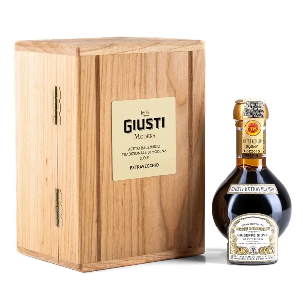 Giusti Aceto Balsamico Tradizionale Extravecchio DOP Balsamico eddike lagret 25 �r 100ml i gave�ske